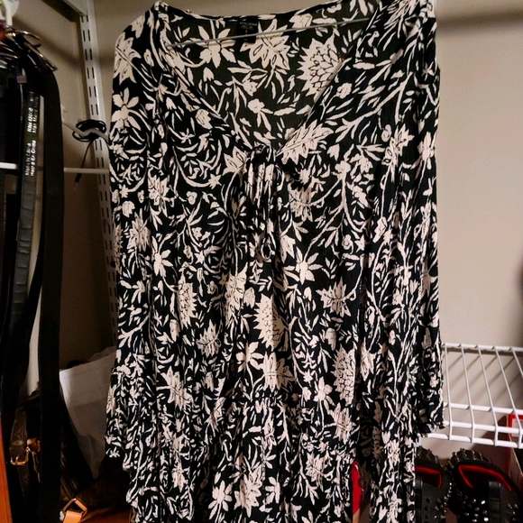 Volcom Romper - Picture 2 of 3